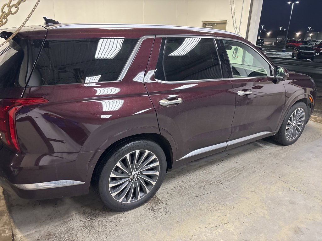 Used 2024 Hyundai Palisade Calligraphy image 4