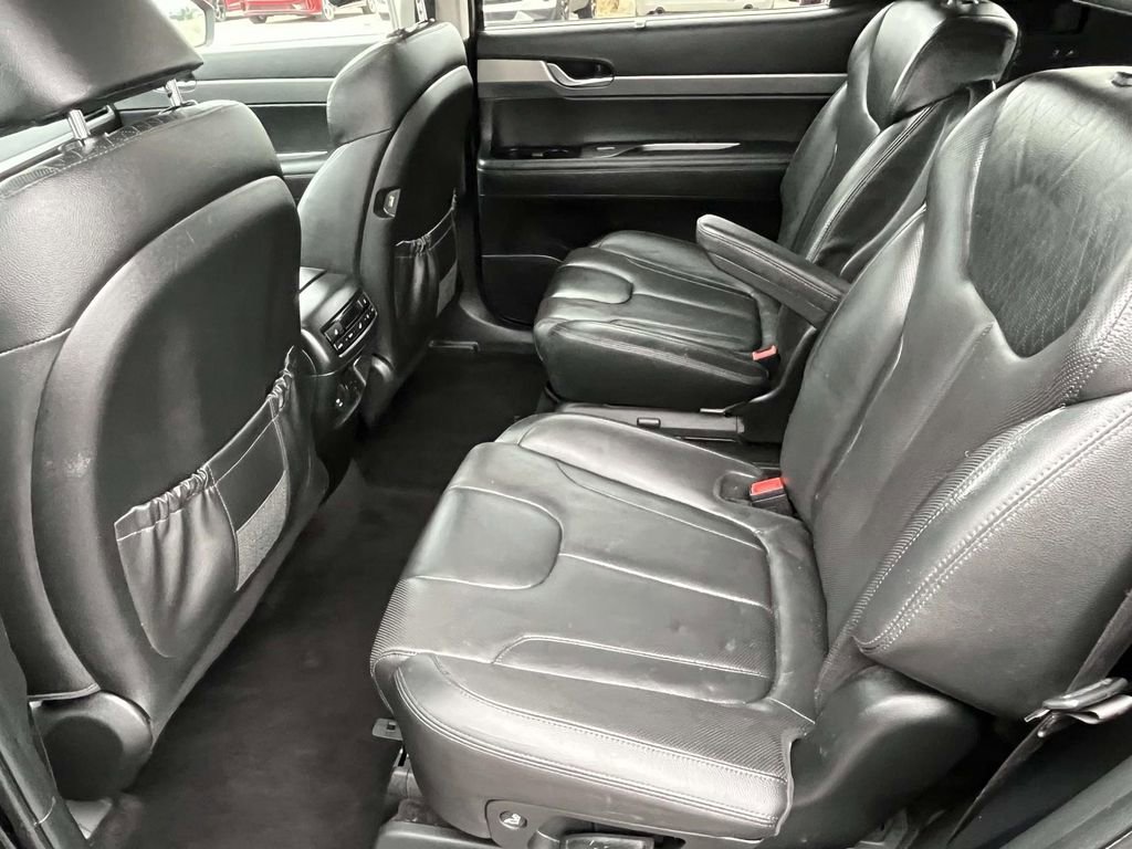 Used 2022 Hyundai Palisade SEL w/ Premium Package image 14
