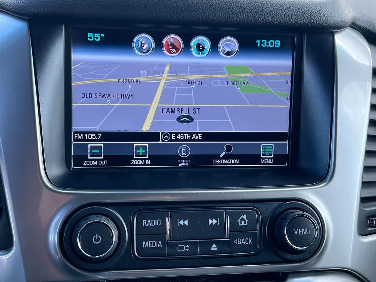 Used 2019 Chevrolet Suburban LT AWD/4WD image 18