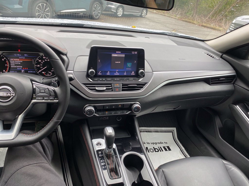 Used 2025 Nissan Altima 2.5 SR AWD/4WD image 18
