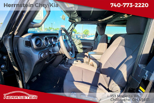 Used 2023 Jeep Wrangler Sport AWD/4WD image 6