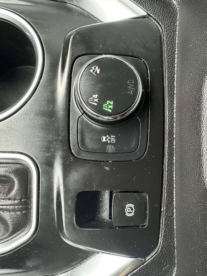 Used 2019 Chevrolet Traverse LS AWD/4WD image 29