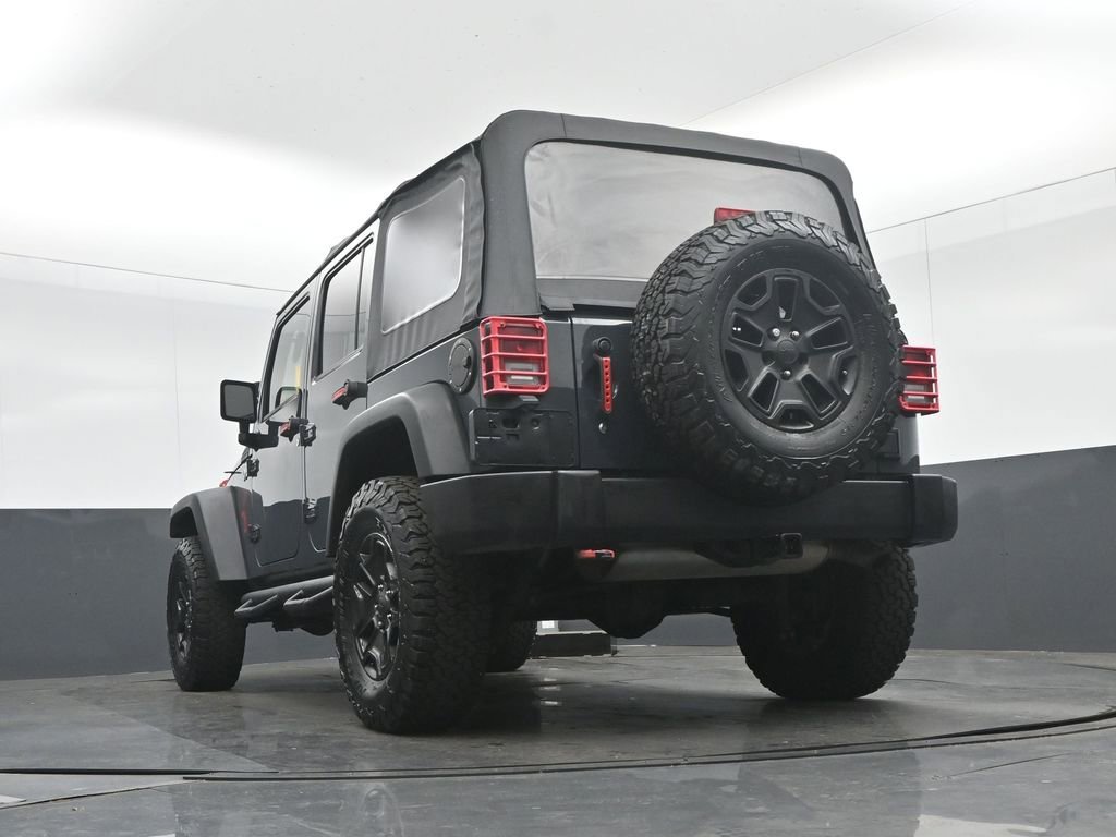 Used 2016 Jeep Wrangler Unlimited Rubicon w/ Connectivity Group AWD/4WD image 45