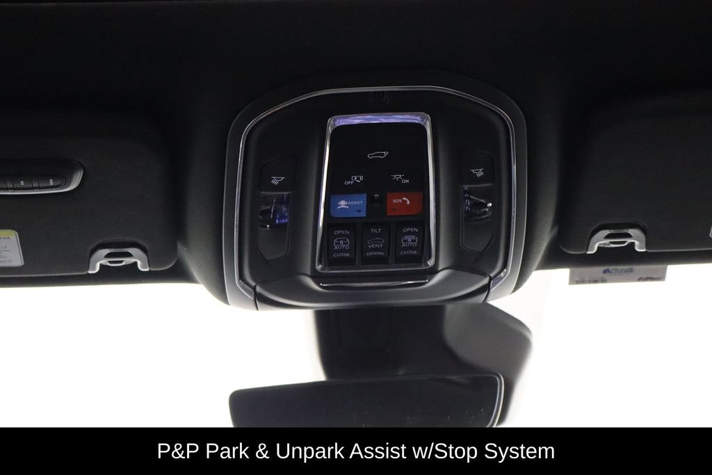 Used 2025 Jeep Wagoneer Series II AWD/4WD image 29