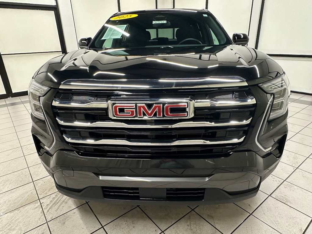 Used 2025 GMC Terrain Elevation image 11