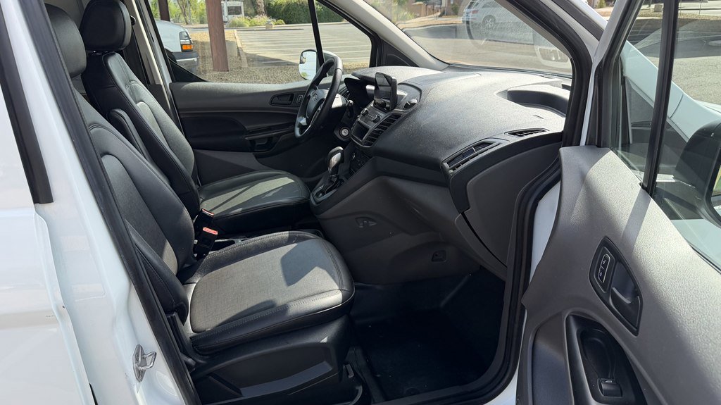 Used 2022 Ford Transit Connect XL image 9