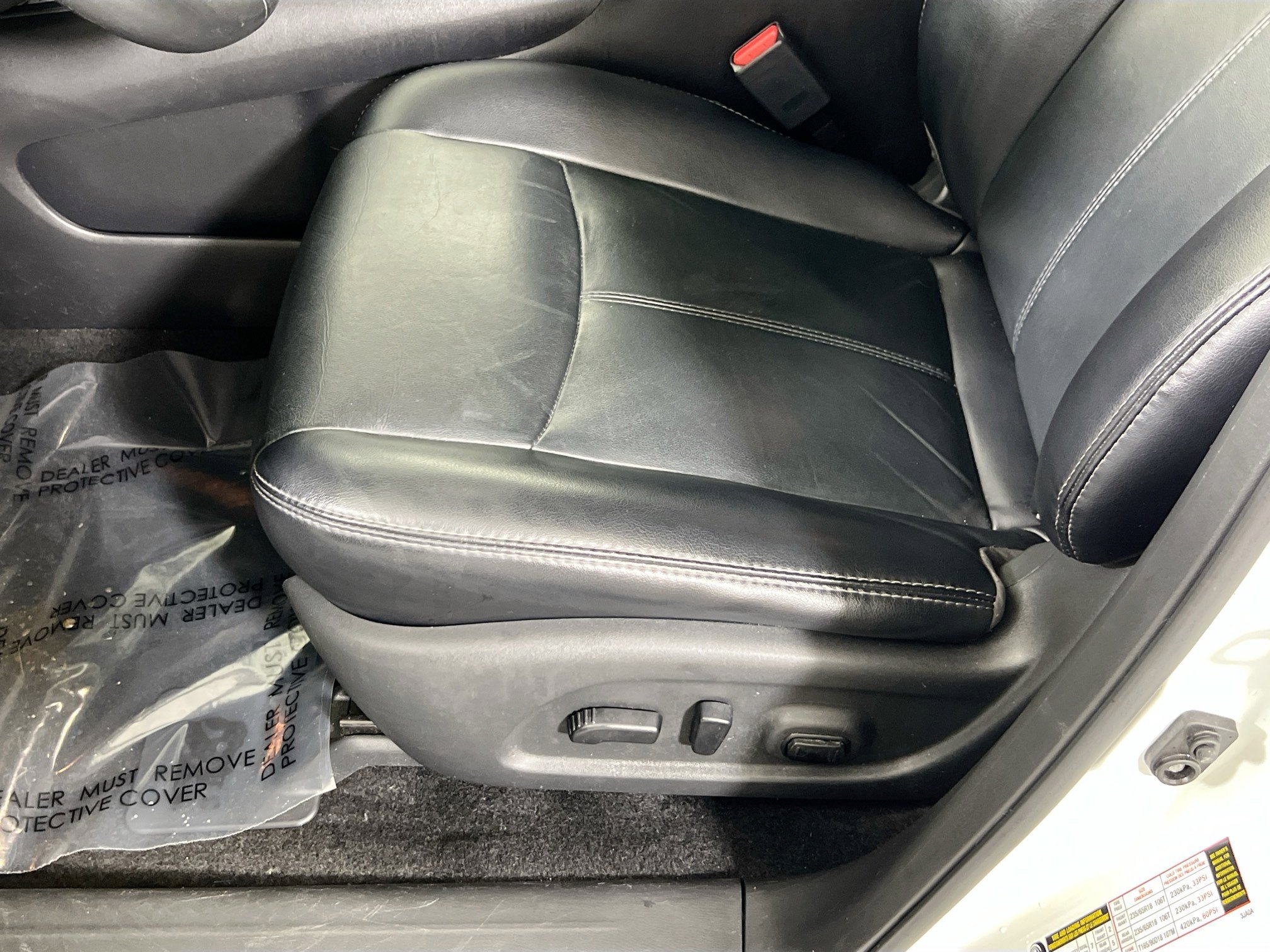 Used 2018 Nissan Pathfinder SL AWD/4WD image 19