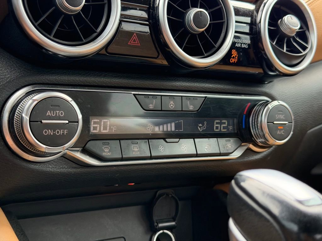 Used 2023 Nissan Sentra SV w/ SV Premium Package image 25