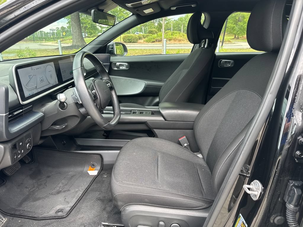 Used 2024 Hyundai Ioniq 6 SE RWD image 12
