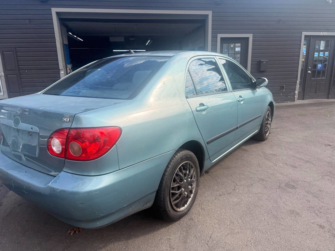 Used 2007 Toyota Corolla CE FWD image 5