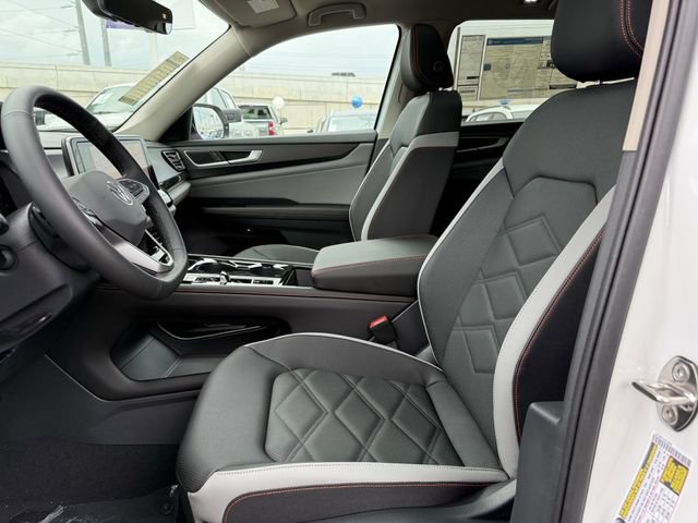 New 2026 Volkswagen Atlas Peak Edition AWD/4WD image 18