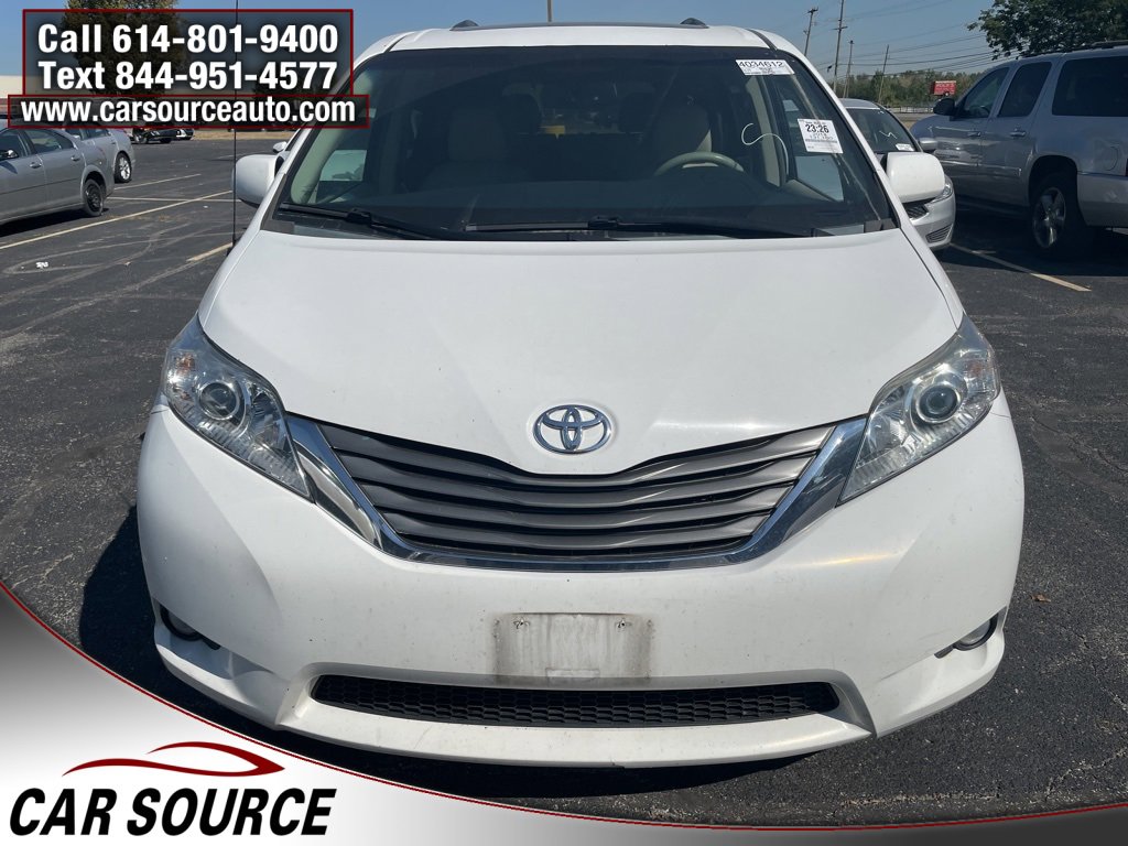 Used 2014 Toyota Sienna L image 11