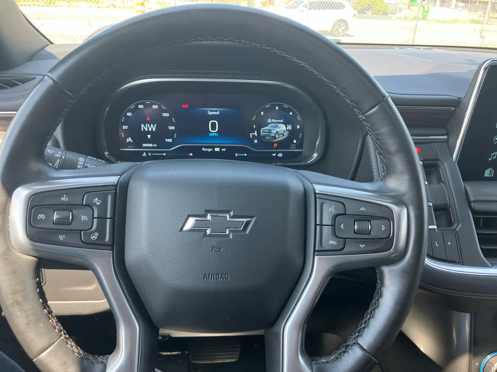 Used 2024 Chevrolet Tahoe Z71 w/ Luxury Package image 19