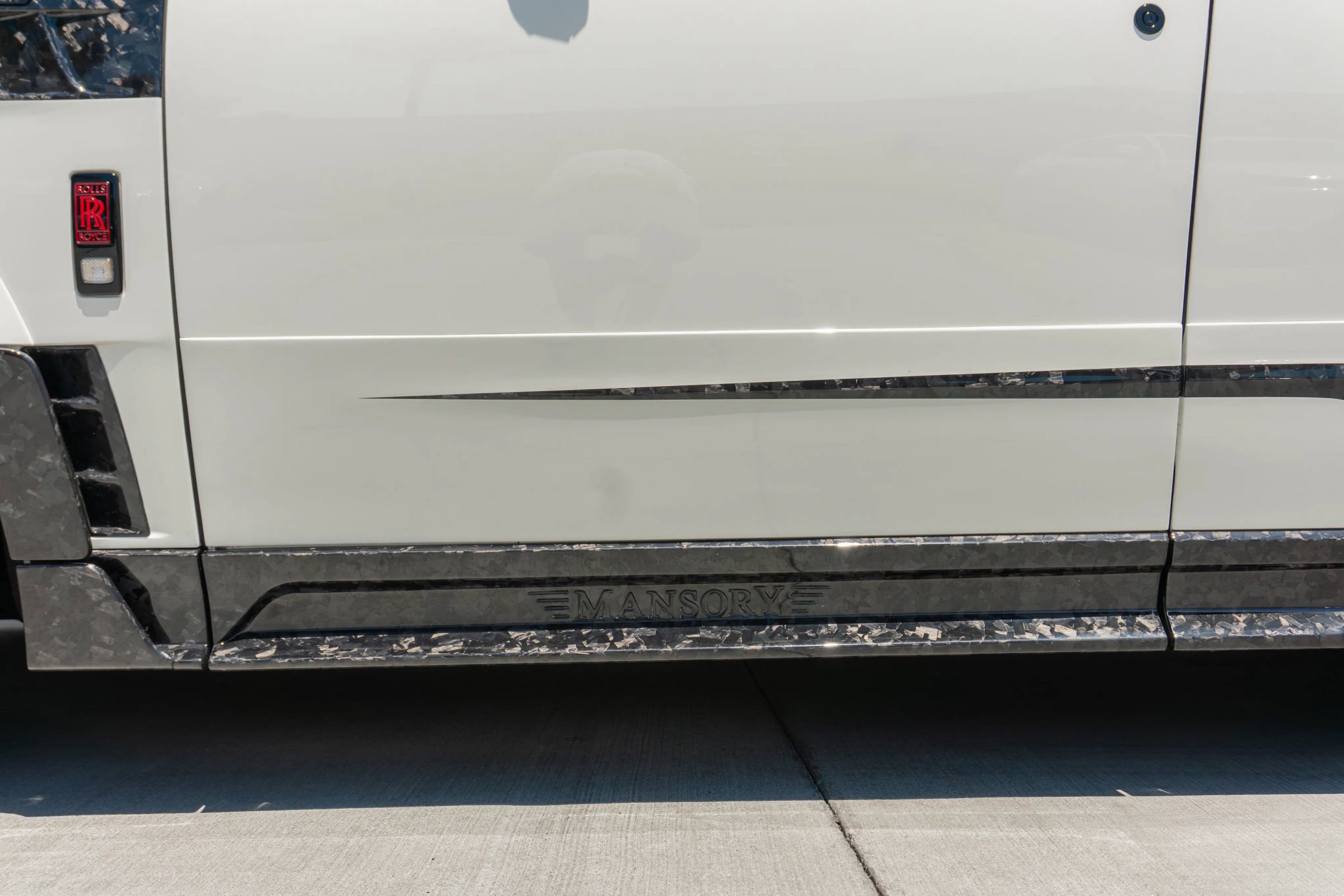 Used 2026 Rolls-Royce Cullinan AWD/4WD image 18