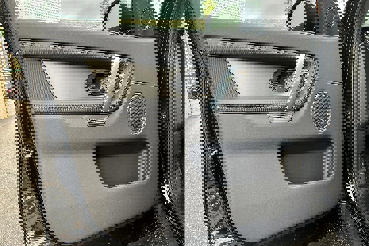 New 2026 Land Rover Discovery Sport Landmark image 12