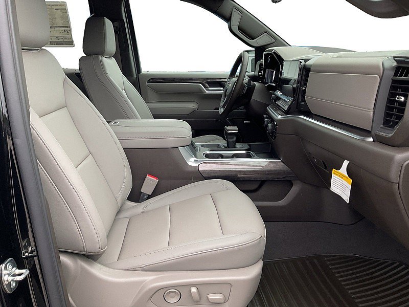 New 2026 Chevrolet Silverado 1500 LTZ w/ Technology Package image 10