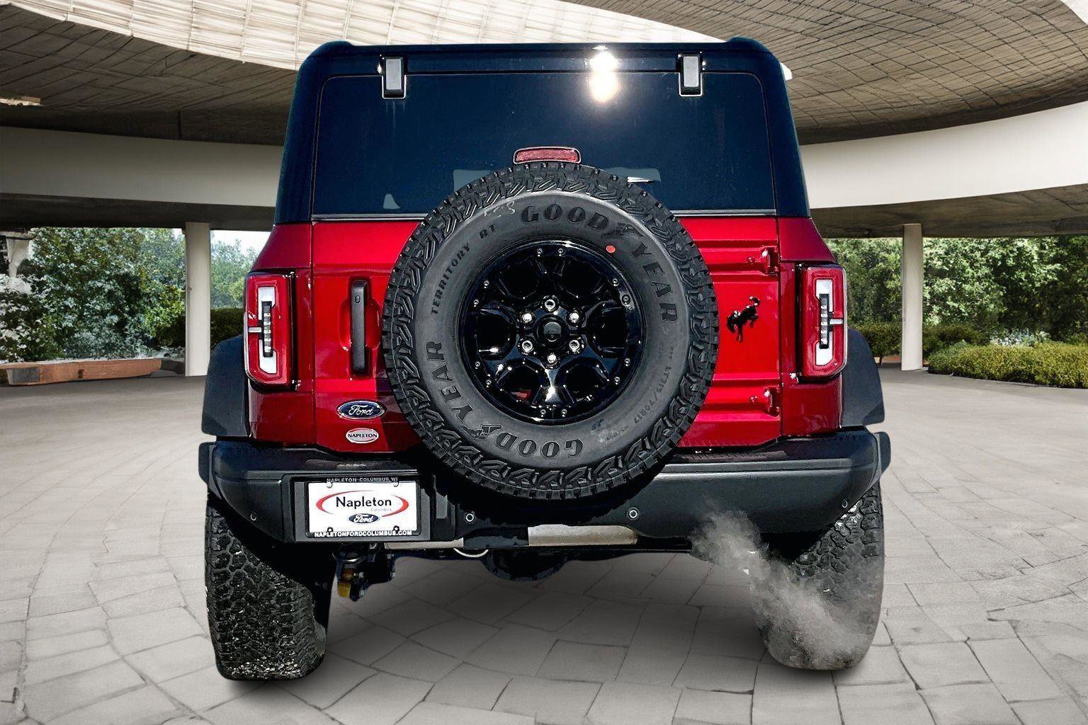 New 2025 Ford Bronco Badlands image 4