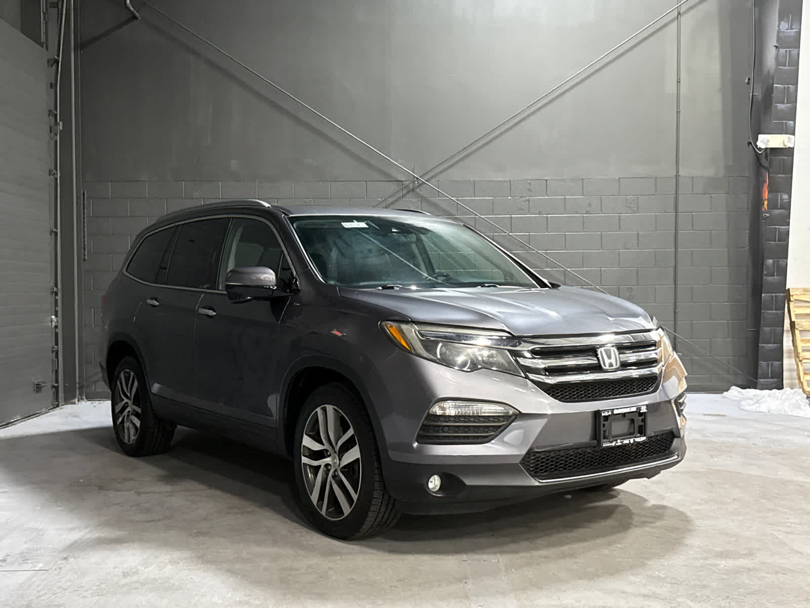 Used 2016 Honda Pilot Touring video 1