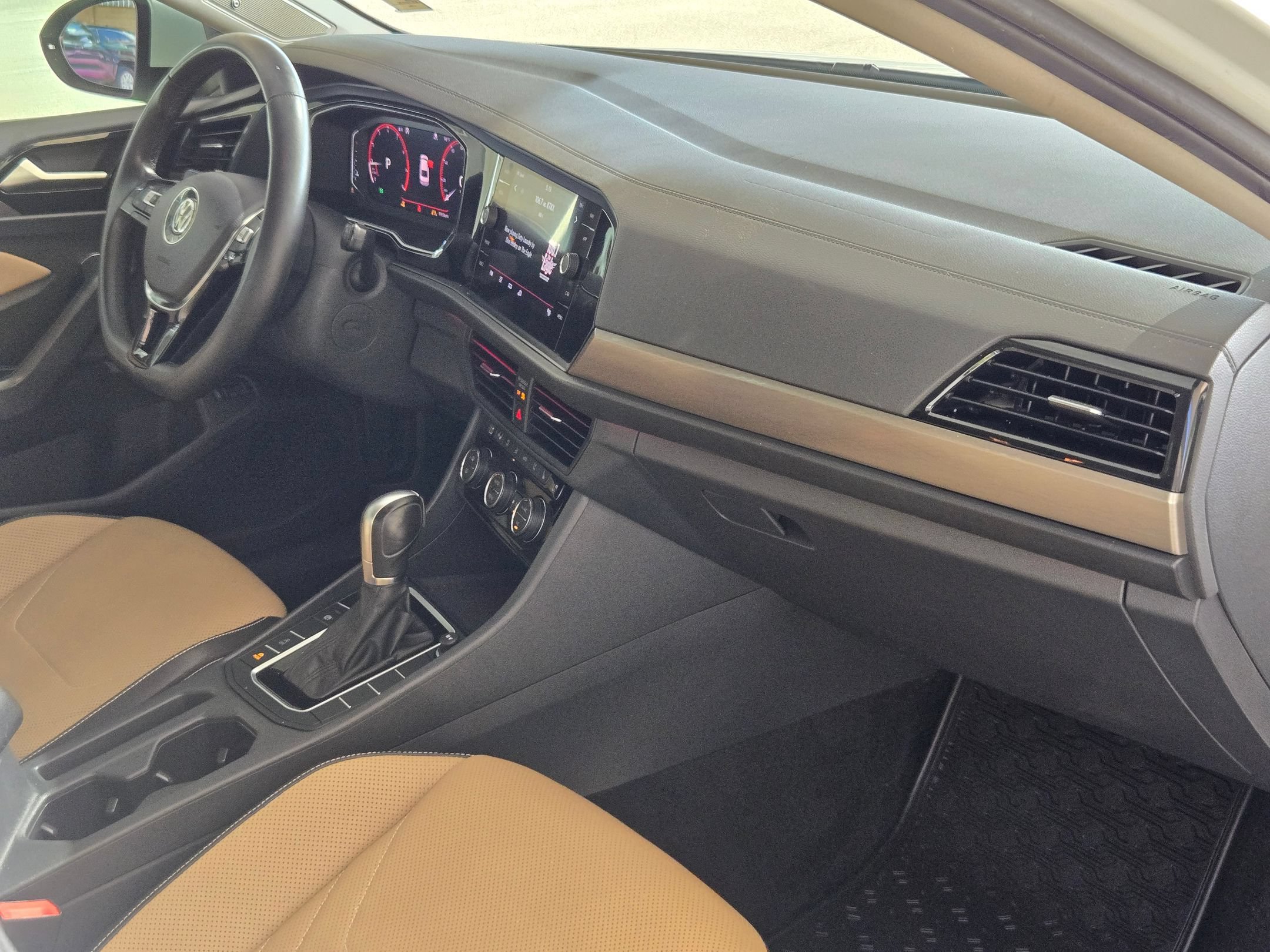 Used 2019 Volkswagen Jetta SEL Premium FWD image 31