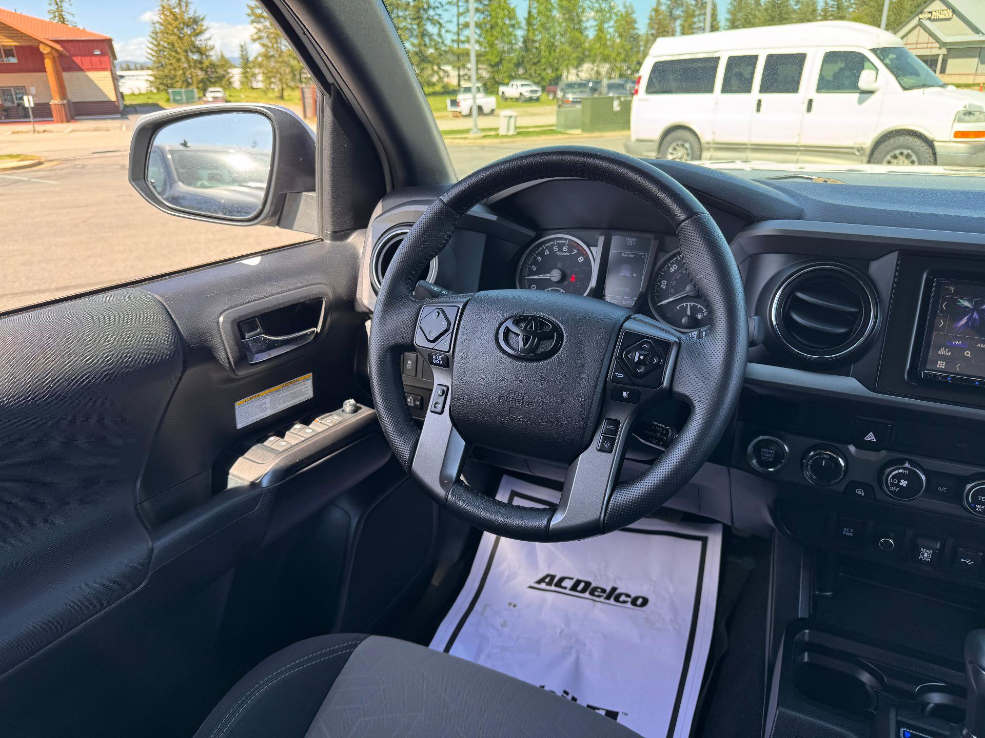 Used 2020 Toyota Tacoma TRD Off-Road AWD/4WD image 20