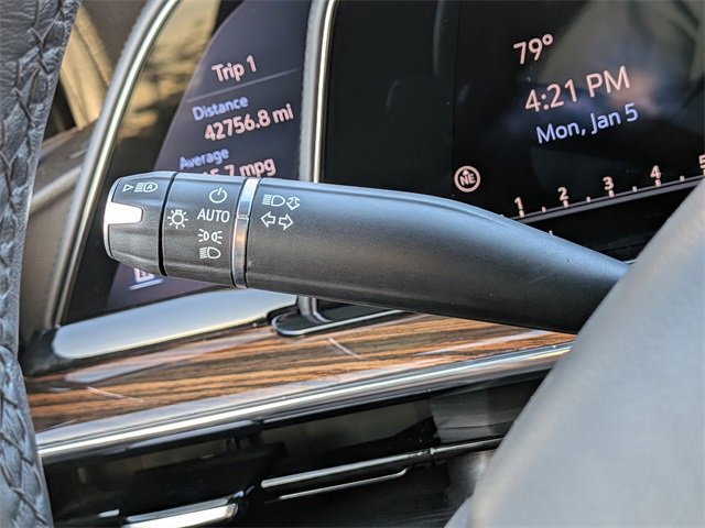 Used 2021 Cadillac Escalade Luxury image 30
