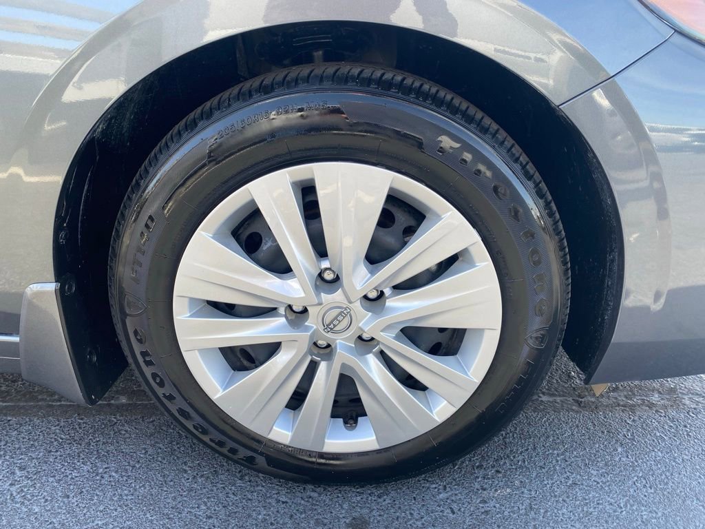 Used 2024 Nissan Sentra S image 28