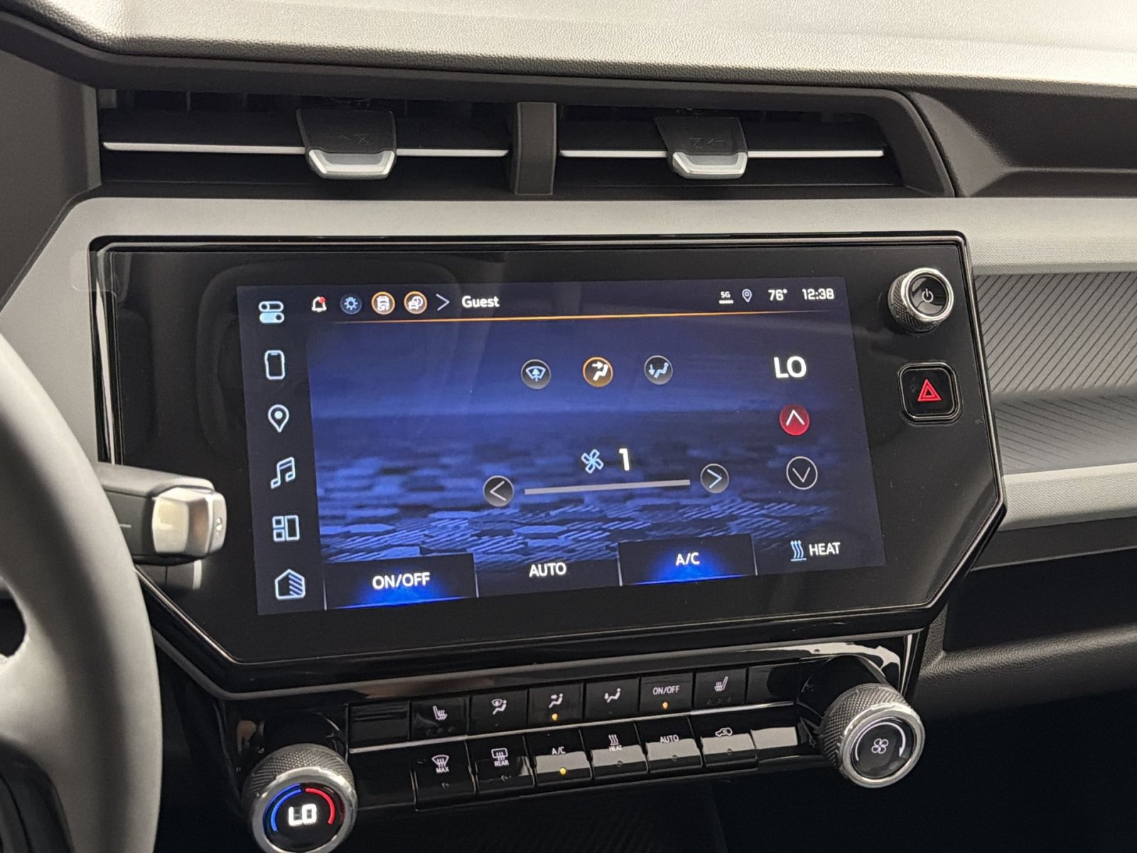 New 2027 Chevrolet Bolt LT w/ Comfort Package FWD image 21