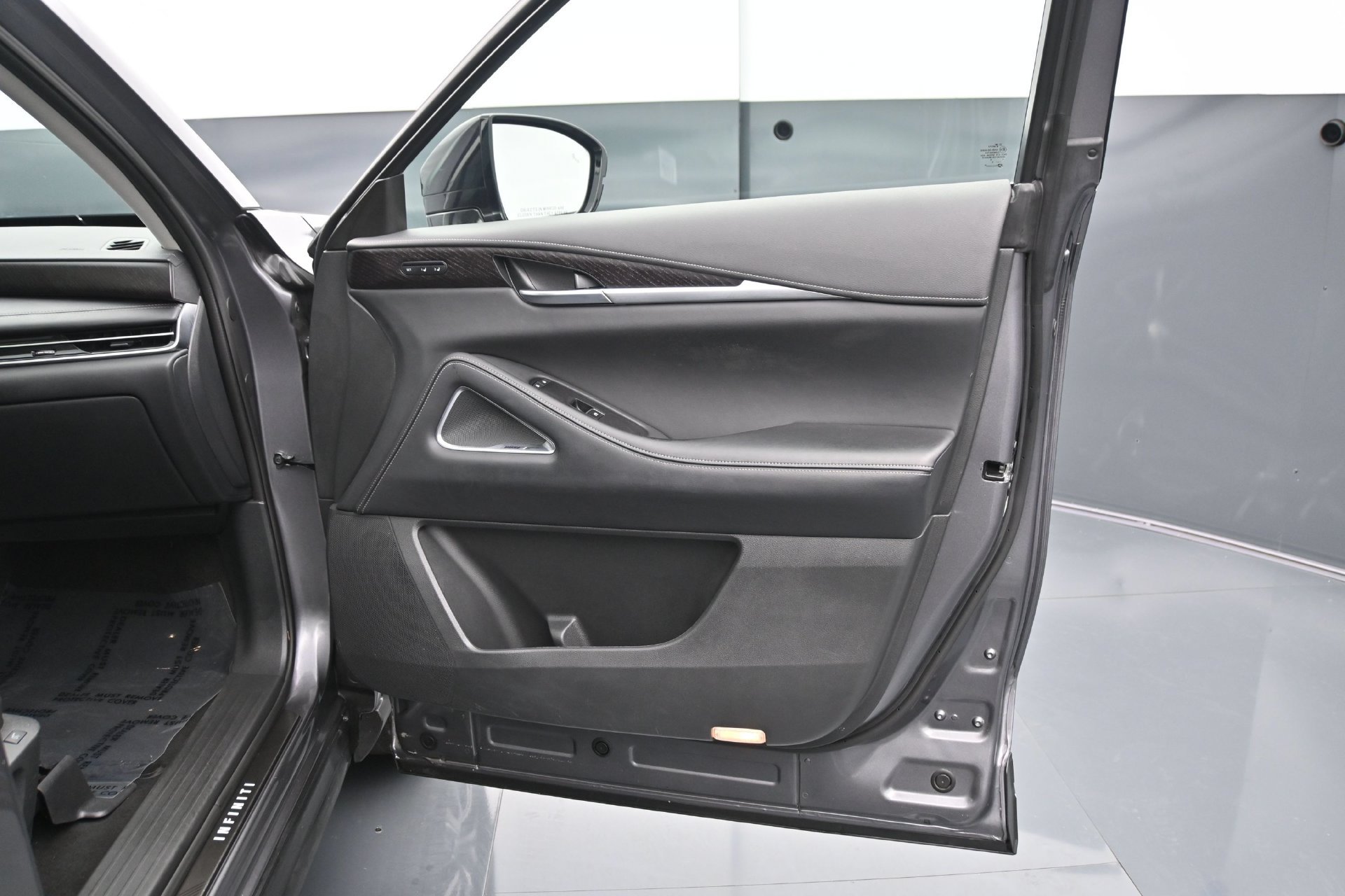 Used 2024 INFINITI QX60 Sensory AWD/4WD image 14