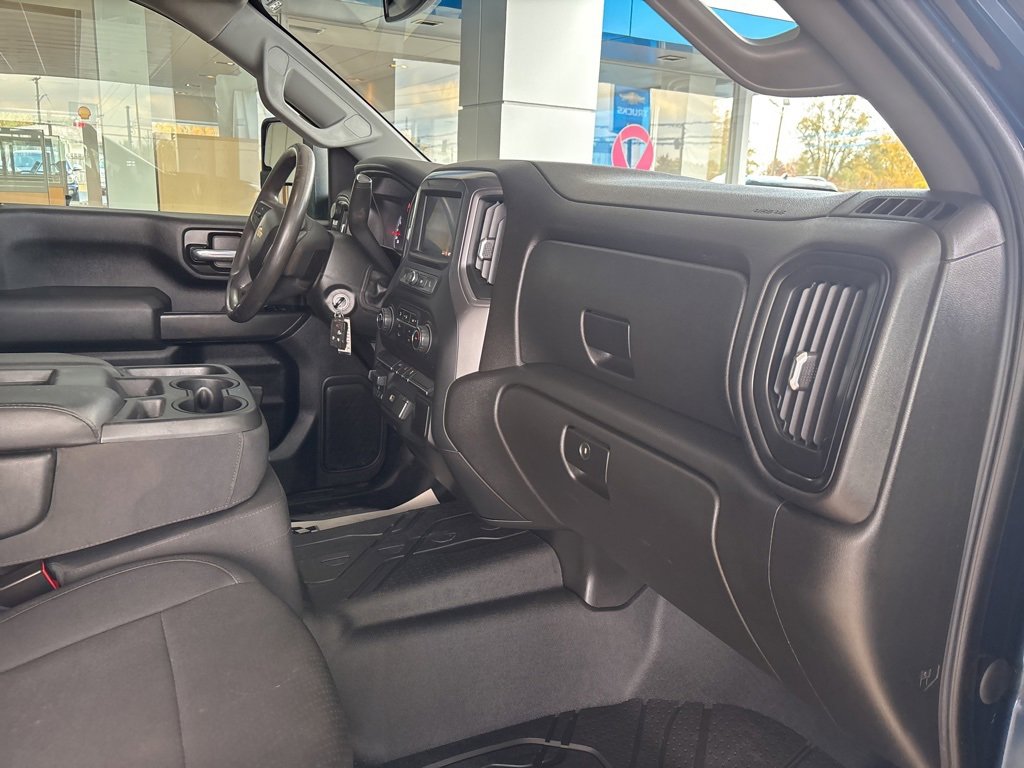 Used 2020 Chevrolet Silverado 2500 Custom w/ Custom Value Package image 30