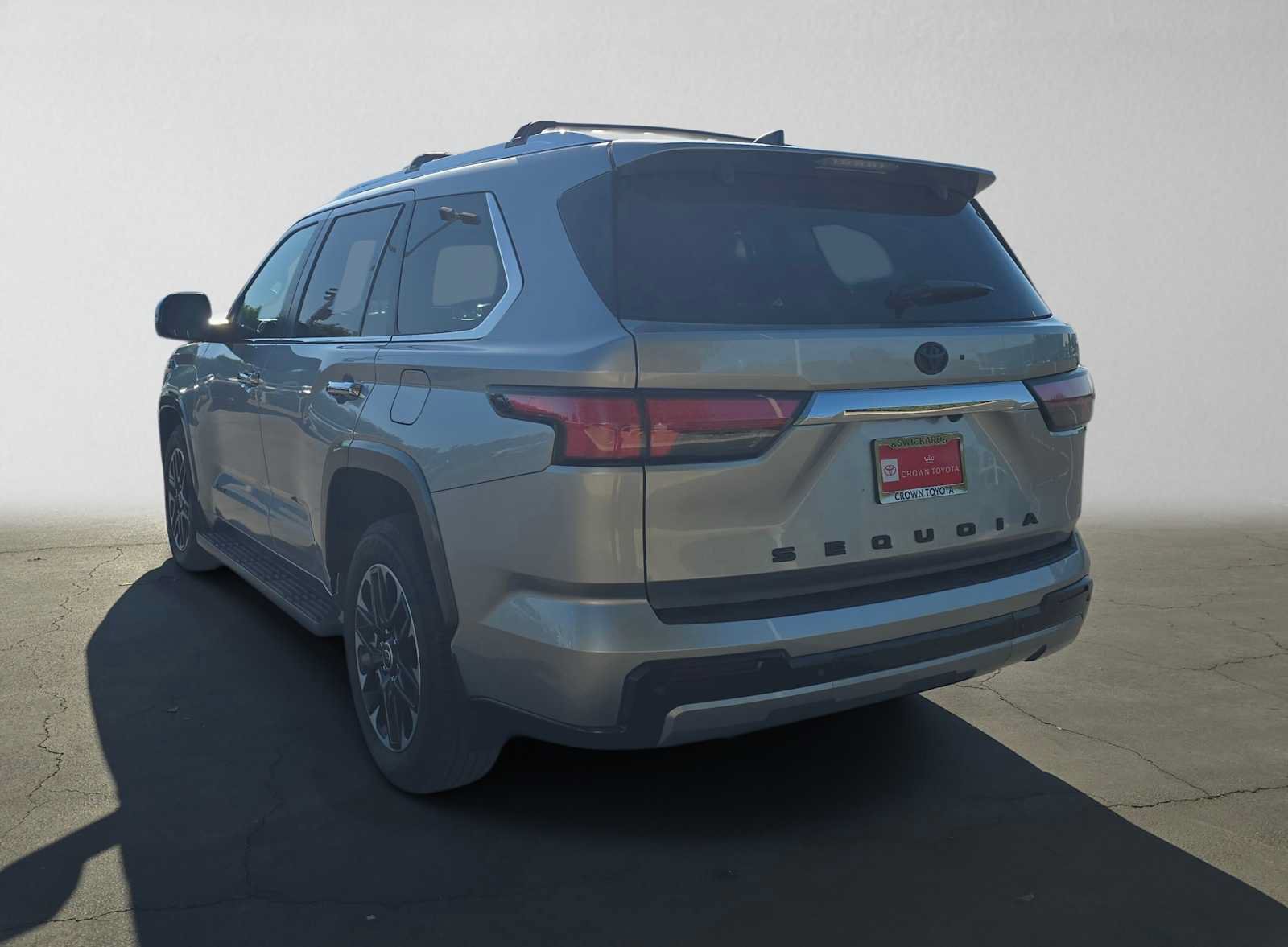 Certified 2024 Toyota Sequoia Limited AWD/4WD image 5