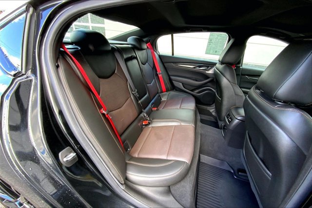 Used 2024 Cadillac CT5 V w/ LPO, ONYX Package AWD/4WD image 27