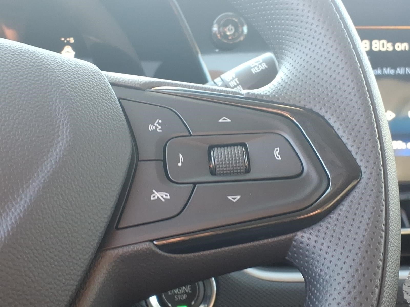 New 2026 Chevrolet TrailBlazer LS w/ LS Convenience Package FWD image 19