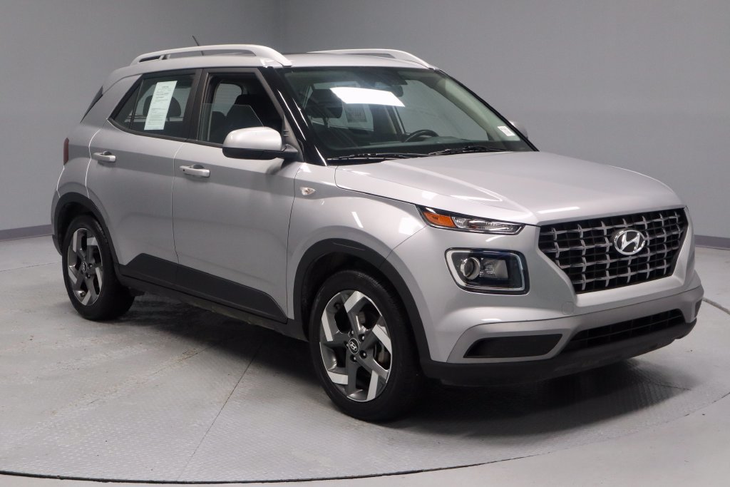 Used 2025 Hyundai Venue SEL