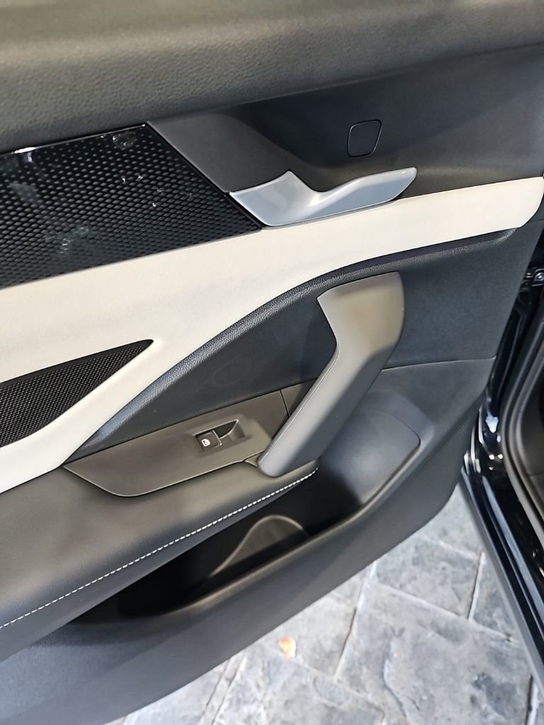 New 2026 Volkswagen Tiguan SE image 22