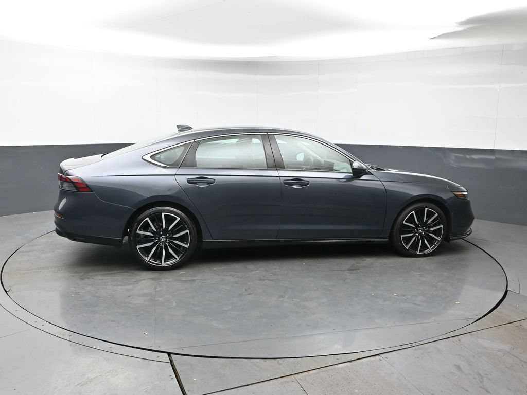 Certified 2023 Honda Accord Touring image 7