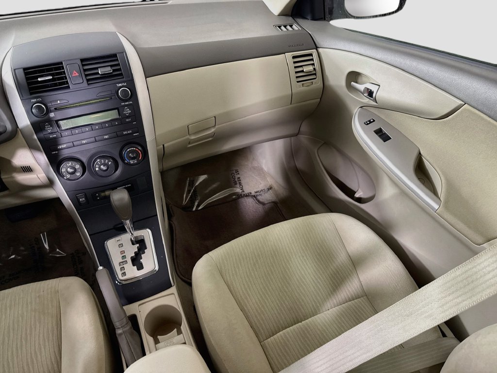 Used 2010 Toyota Corolla LE FWD image 21