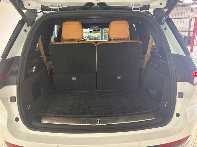 Used 2023 Jeep Grand Cherokee L Summit w/ Luxury Tech Group V RWD image 27