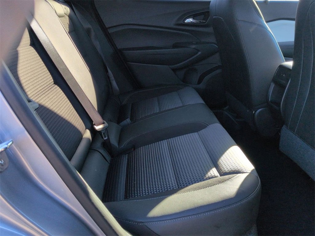 Used 2024 Chevrolet Trax LT w/ Driver Confidence Package image 22