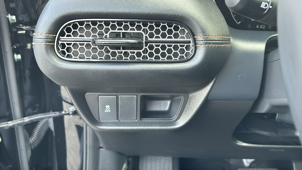 Certified 2026 Honda HR-V Sport image 15