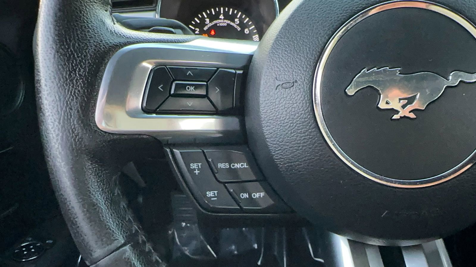 Used 2015 Ford Mustang Premium RWD image 17