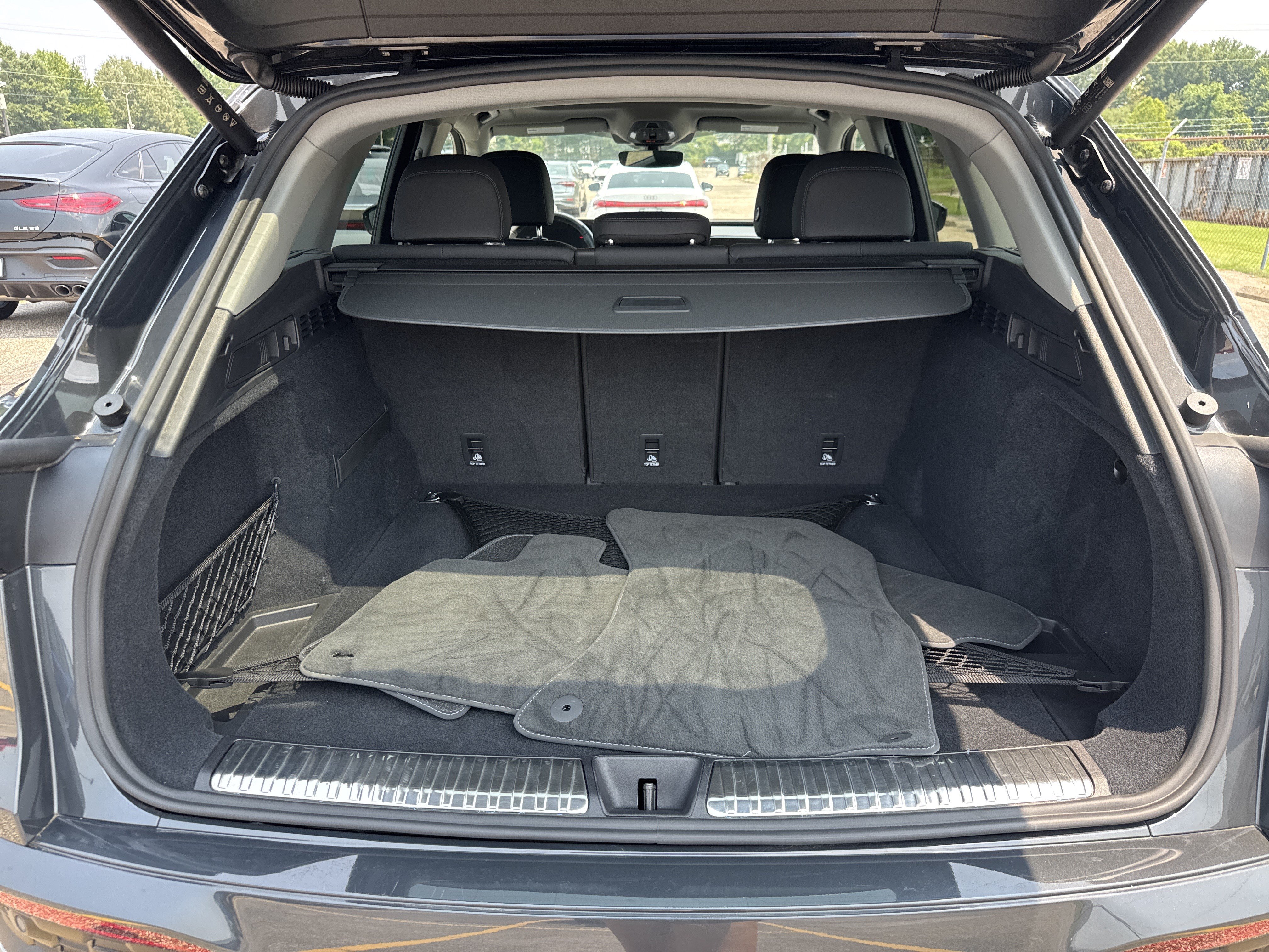 Certified 2025 Audi Q5 Premium AWD/4WD image 8