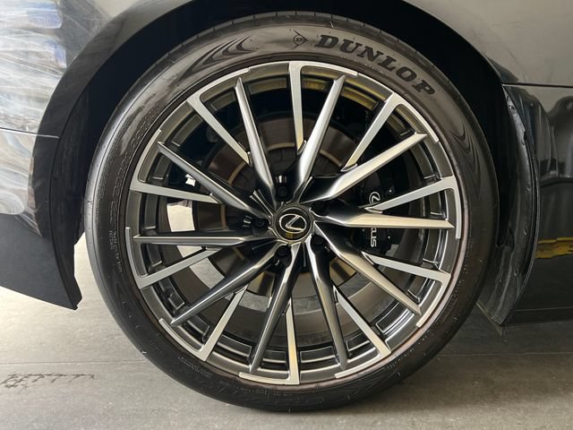 Used 2024 Lexus LC 500 Convertible w/ Touring Package RWD image 11