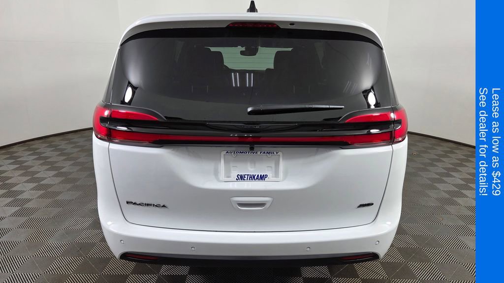 New 2026 Chrysler Pacifica Select AWD/4WD image 7