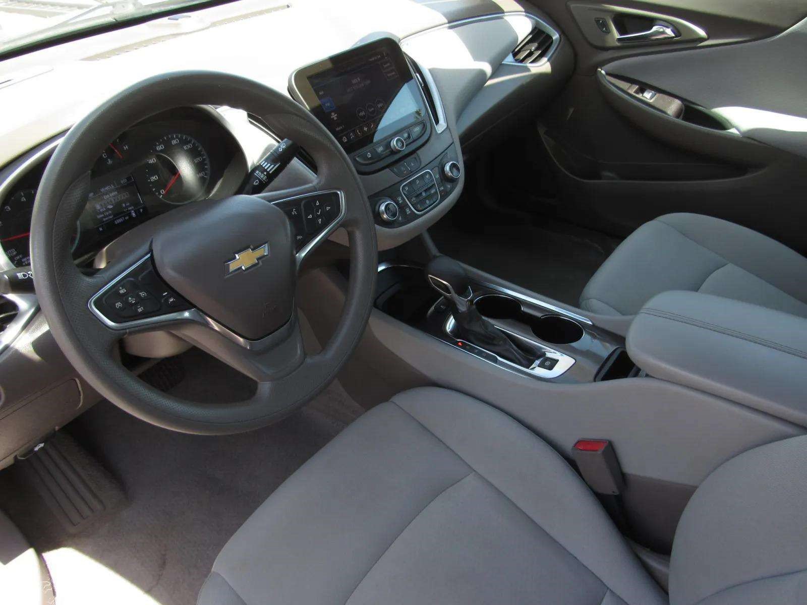 Used 2024 Chevrolet Malibu LT FWD image 14