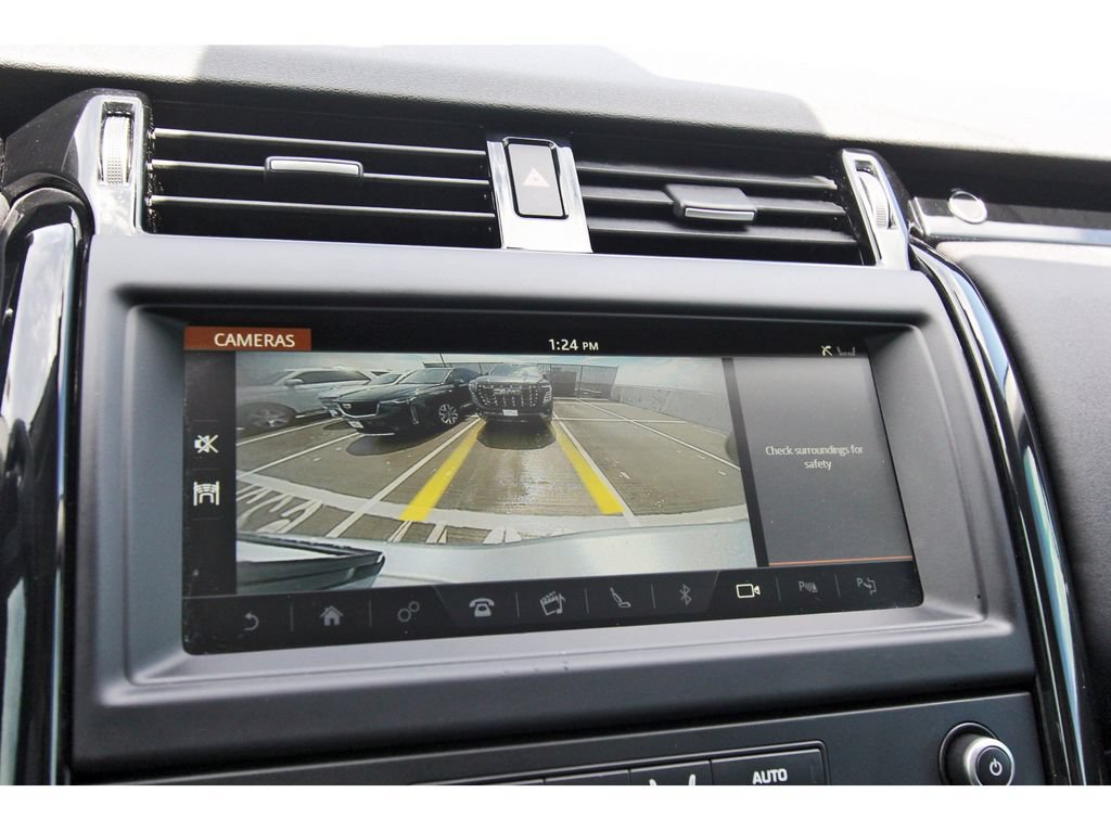 Used 2020 Land Rover Discovery SE AWD/4WD image 21