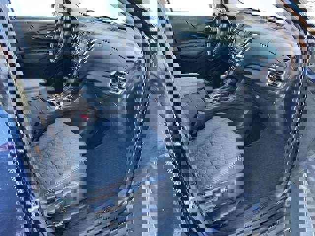 Used 2020 Chevrolet Equinox LT w/ Driver Convenience Package image 29