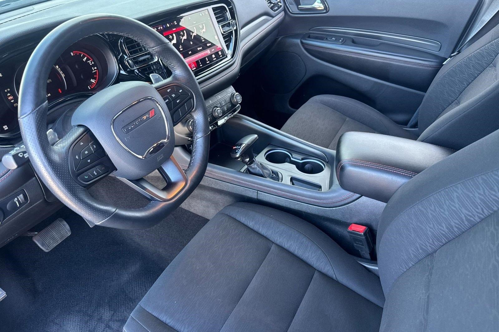 Used 2025 Dodge Durango GT image 4