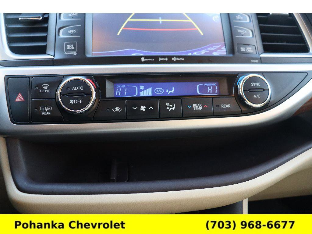 Used 2017 Toyota Highlander Limited image 17