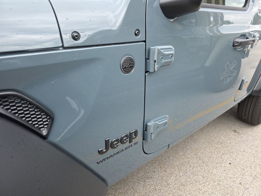 New 2026 Jeep Wrangler Sport AWD/4WD image 5