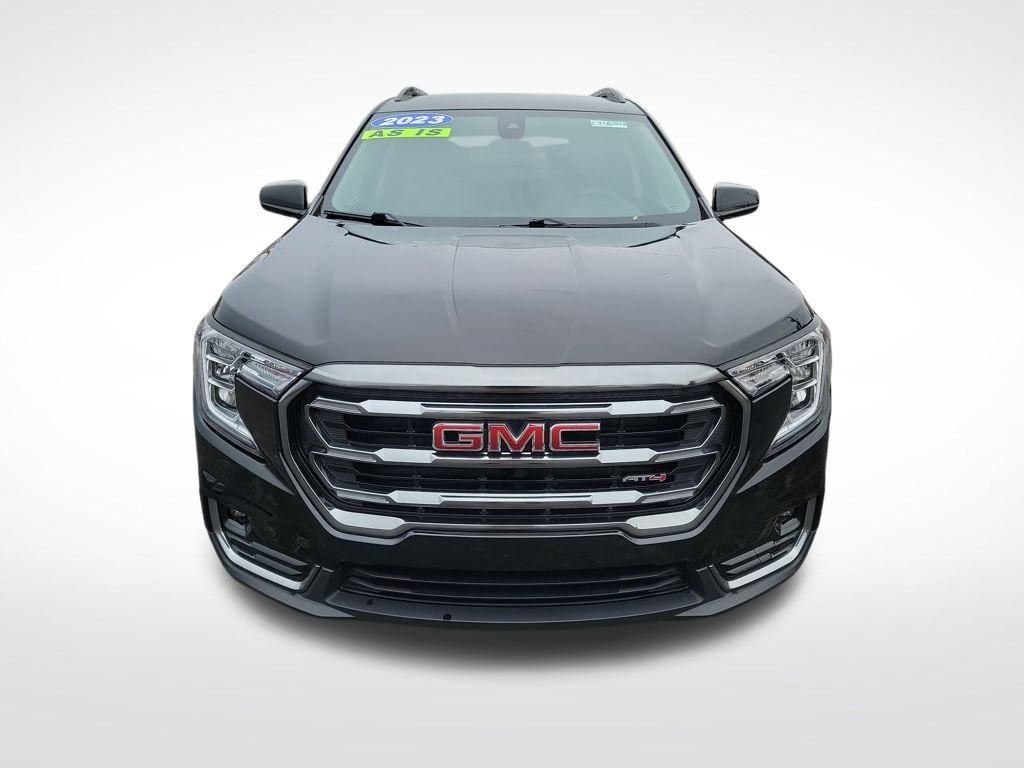 Used 2023 GMC Terrain AT4 w/ Infotainment Package II image 9
